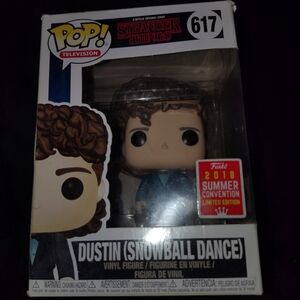 Stranger Things #617 Dustin Henderson (Snowball Dance) 2018 Exclusive F